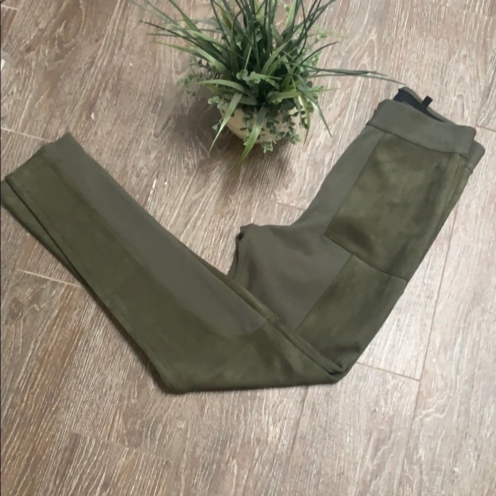 Forest green suede BCBG leggings